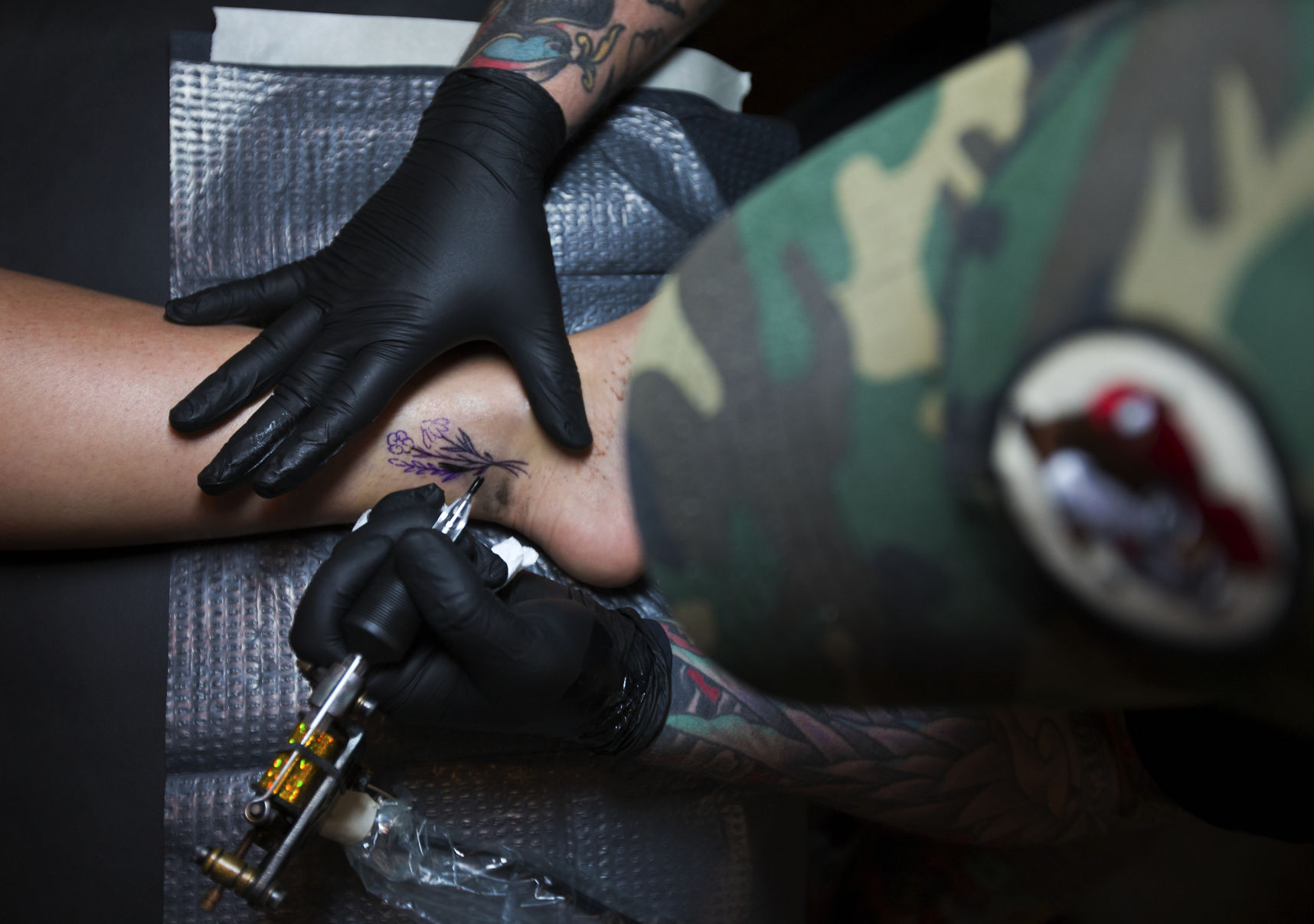 LP 100918 Roses and Ruins Tattoo_002.JPG